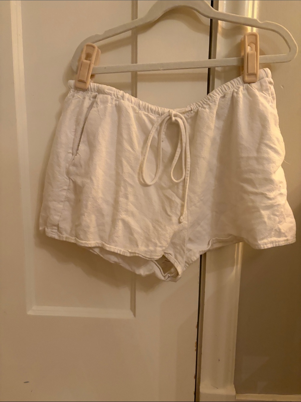 Pull&Bear White Drawstring Linen-Blend shorts